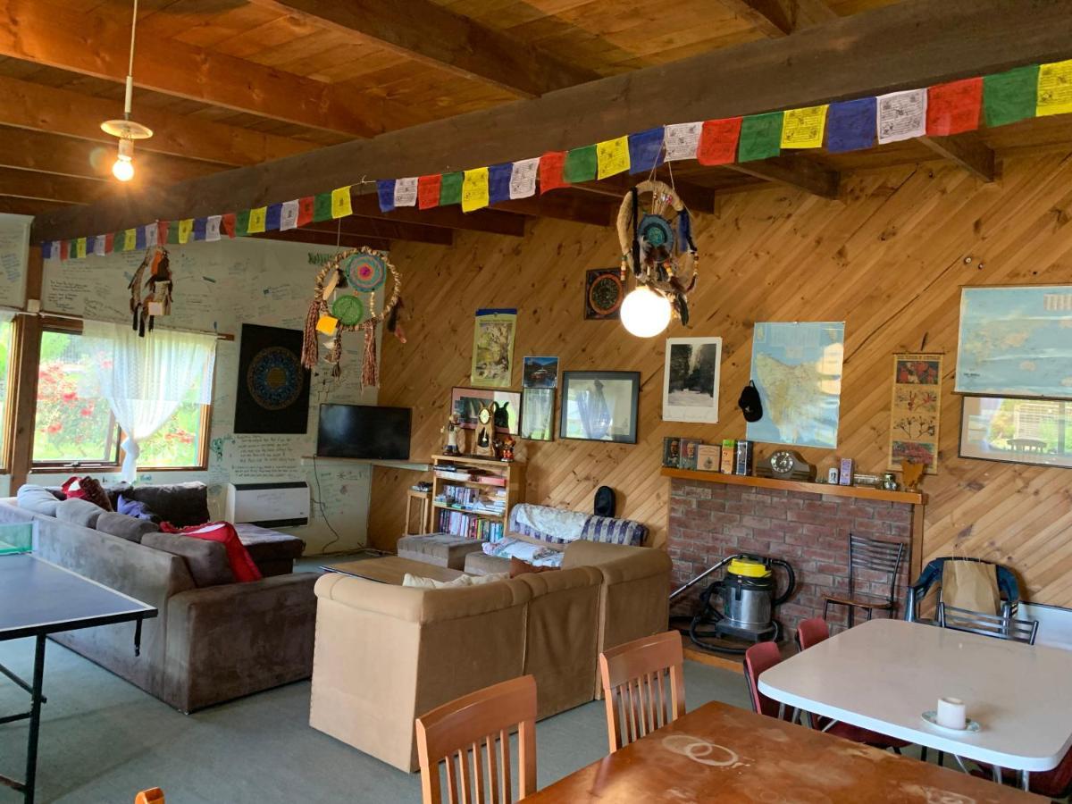 Strahan Backpackers エクステリア 写真